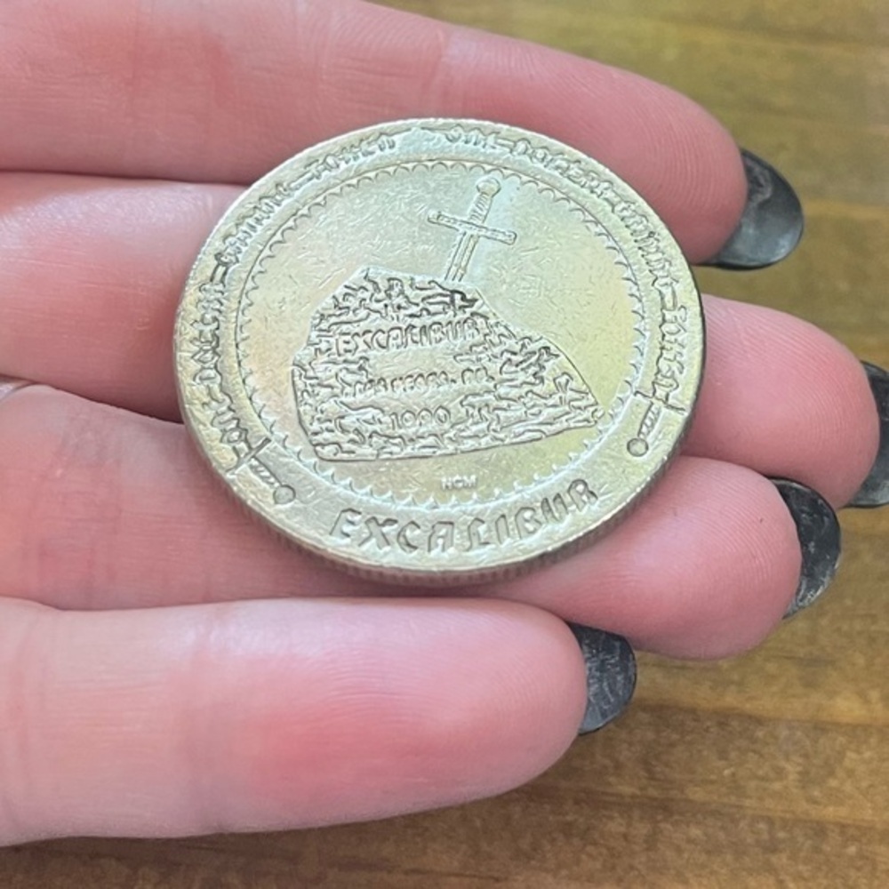 5/$25 ⭐️ Vintage 1990 Excalibur Coin Collector’s Item Las Vegas